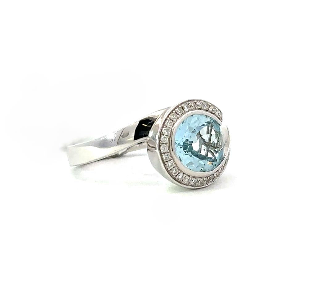 14K White Gold Aquamarine Ring