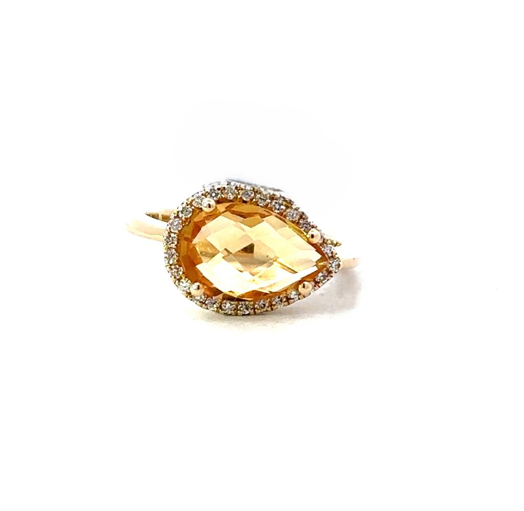 Yellow Gold and Pear Shaped Citrine Ring