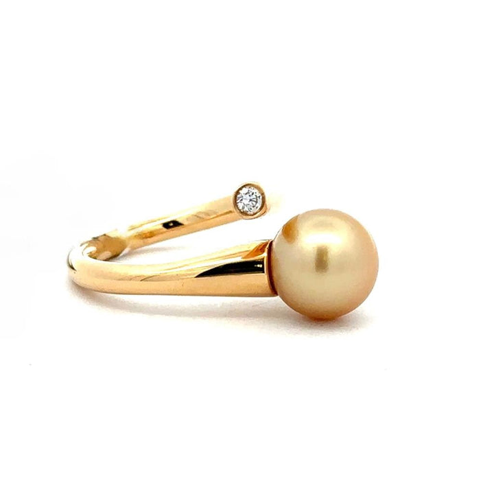 18K Yellow Gold and Pearl Ring - Davidson's Jewellers