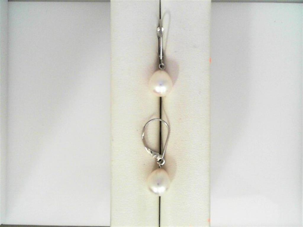 One pair of 14kt white gold pearl earrings. The leverback drops are se