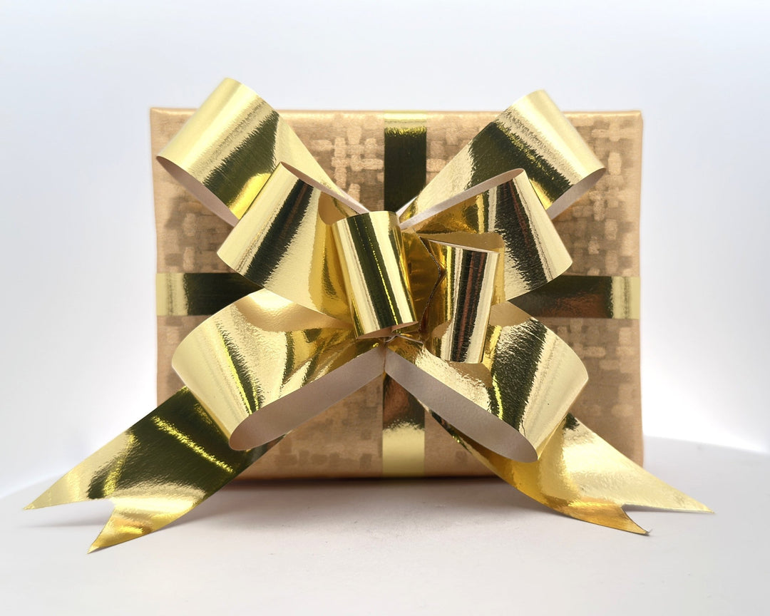 Gold paper & bow - Davidson's Jewellers